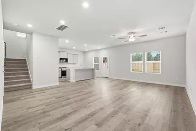 10738 Red Flagstone Drive, Conroe, TX 77306 - Photo 4