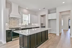 2521 S Houston Ave, Pearland, TX 77581 - Photo 10