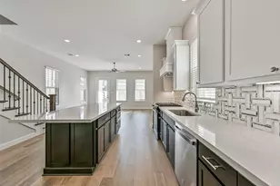 2521 S Houston Ave, Pearland, TX 77581 - Photo 12