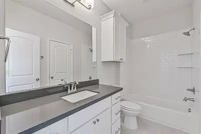 2521 S Houston Avenue, Pearland, TX 77581 - Photo 32