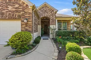 217 Percheron Dr, The Woodlands, TX 77382 - Photo 2