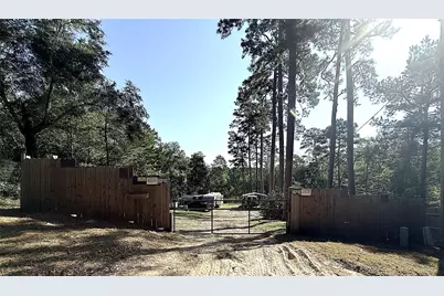 197 Baileys Lane, Livingston, TX 77351 - Photo 2