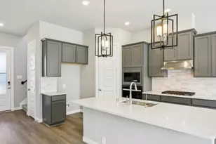 2208 King Mackerel Dr, Kemah, TX 77565 - Photo 1