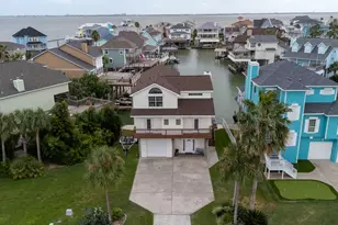 915 Tiki Dr, Tiki Island, TX 77554 - Photo 48