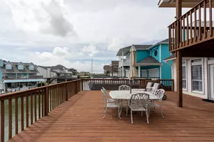 915 Tiki Dr, Tiki Island, TX 77554 - Photo 30