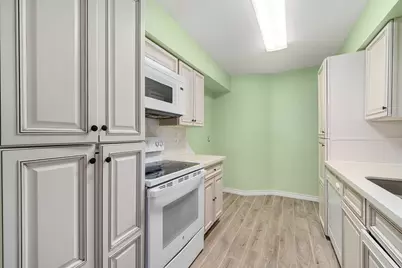 18800 Egret Bay Boulevard #207, Houston, TX 77058 - Photo 12