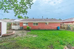 12906 Southspring Dr, Houston, TX 77047 - Photo 22