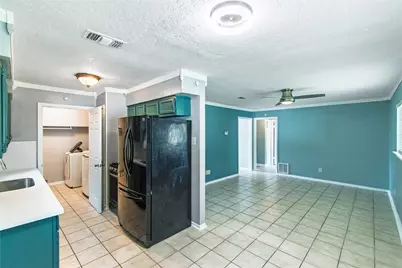12906 Southspring Drive, Houston, TX 77047 - Photo 6