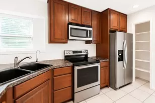 6927 Foxmont Ln, Humble, TX 77338 - Photo 10