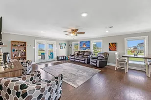 510 Flamingo Dr, Smith Point, TX 77514 - Photo 8