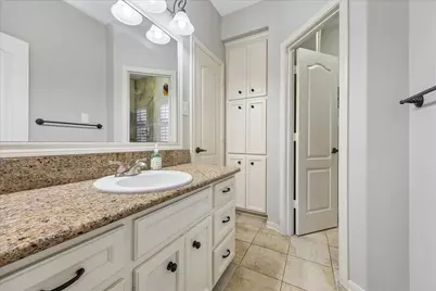 5413 Evergreen Street, Bellaire, TX 77401 - Photo 30