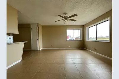 222 S Avenue G, Freeport, TX 77541 - Photo 4