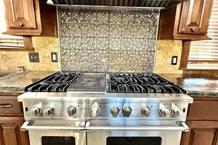 2502 Lake Gardens Ct, Kingwood, TX 77339 - Photo 12