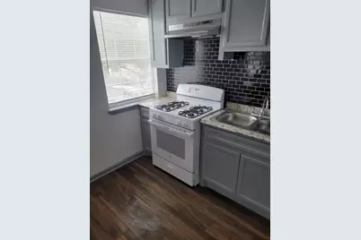 5301 Collingsworth Street #9, Houston, TX 77026 - Photo 4