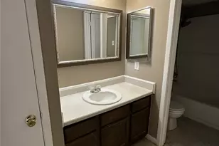 1519 S 8th St, La Porte, TX 77571 - Photo 24