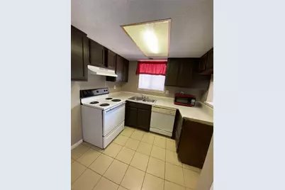 1519 S 8th Street, La Porte, TX 77571 - Photo 4