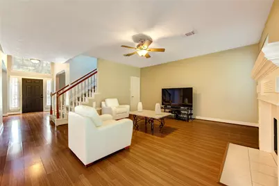 5007 Rebel Ridge Drive, Sugar Land, TX 77478 - Photo 10