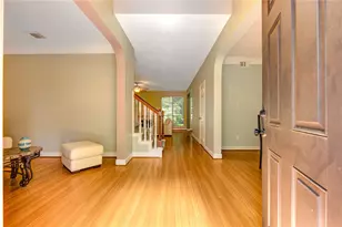5007 Rebel Ridge Dr, Sugar Land, TX 77478 - Photo 4
