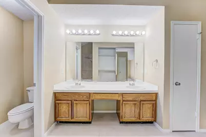 12611 Vitry Lane, Houston, TX 77071 - Photo 34