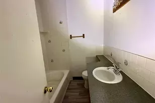 202 S Magnolia St, Highlands, TX 77562 - Photo 8