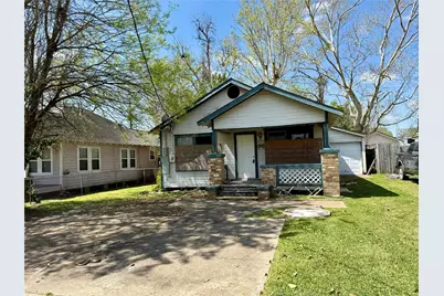 202 S Magnolia Street, Highlands, TX 77562 - Photo 2