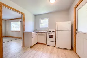 70 Rustling Oaks St, Coldspring, TX 77331 - Photo 2