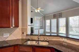 12805 Flat Creek Dr, Pearland, TX 77584 - Photo 12