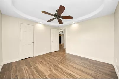 8925 Homewood Lane, Houston, TX 77078 - Photo 20