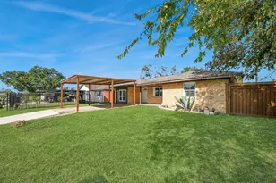 8925 Homewood Ln, Houston, TX 77078 - Photo 1