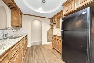 8925 Homewood Ln, Houston, TX 77078 - Photo 10