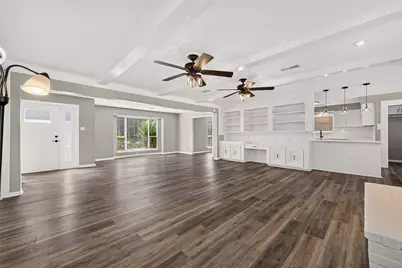919 Longview Drive, Sugar Land, TX 77478 - Photo 8