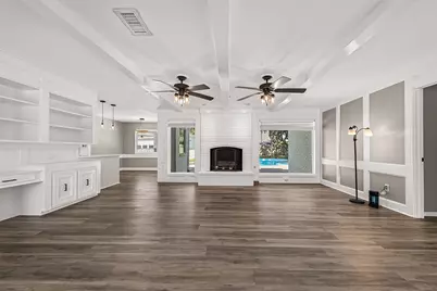 919 Longview Drive, Sugar Land, TX 77478 - Photo 6