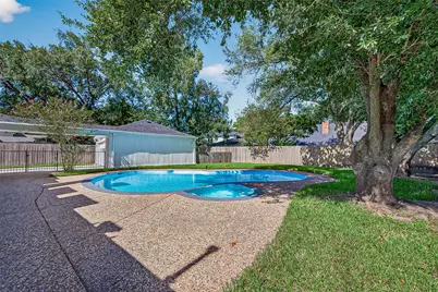 919 Longview Drive, Sugar Land, TX 77478 - Photo 38