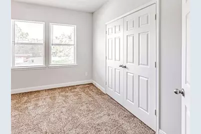 5426 E Houston Road, Houston, TX 77028 - Photo 14