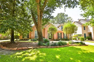 26 Dove Trace Cir, The Woodlands, TX 77382 - Photo 1