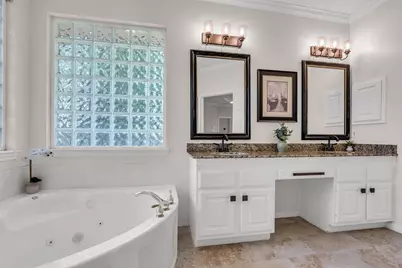 26 Dove Trace Circle, The Woodlands, TX 77382 - Photo 30