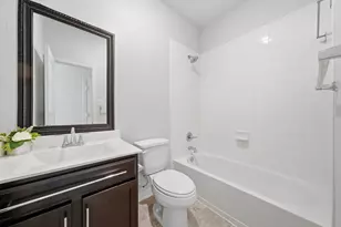 302 Bordeaux Ct, Alvin, TX 77511 - Photo 24