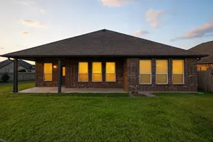 302 Bordeaux Ct, Alvin, TX 77511 - Photo 30