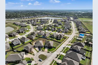 302 Bordeaux Court, Alvin, TX 77511 - Photo 38