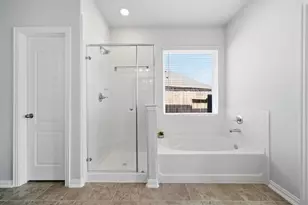 302 Bordeaux Ct, Alvin, TX 77511 - Photo 20