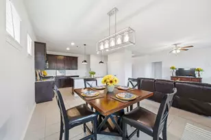 302 Bordeaux Ct, Alvin, TX 77511 - Photo 14