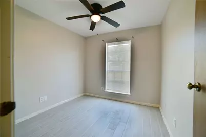 15806 Pipers View Dr, Webster, TX 77598 - Photo 20