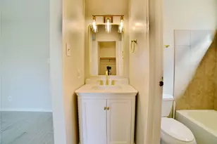 15806 Pipers View Dr, Webster, TX 77598 - Photo 14