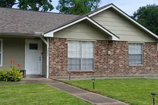 3807 Quiet Pl Dr, Houston, TX 77082 - Photo 2