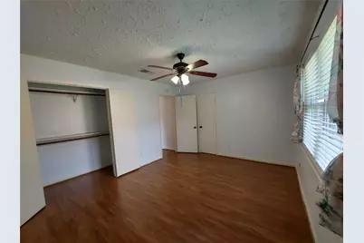 3807 Quiet Place Drive, Houston, TX 77082 - Photo 6