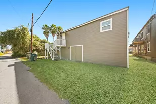 3414 Sealy St, Galveston, TX 77550 - Photo 6