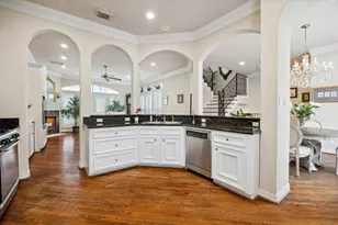 3307B W Lamar St, Houston, TX 77019 - Photo 18