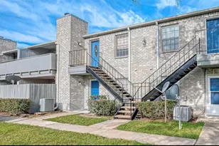 9700 Leawood Blvd, Houston, TX 77099 - Photo 2