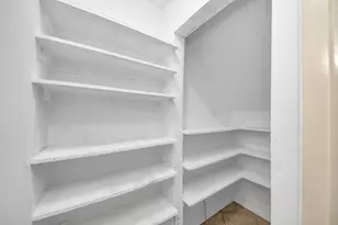 7655 Bellerive Dr, Houston, TX 77036 - Photo 8