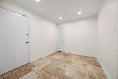 1375 Bullock Lane, Houston, TX 77055 - Photo 18